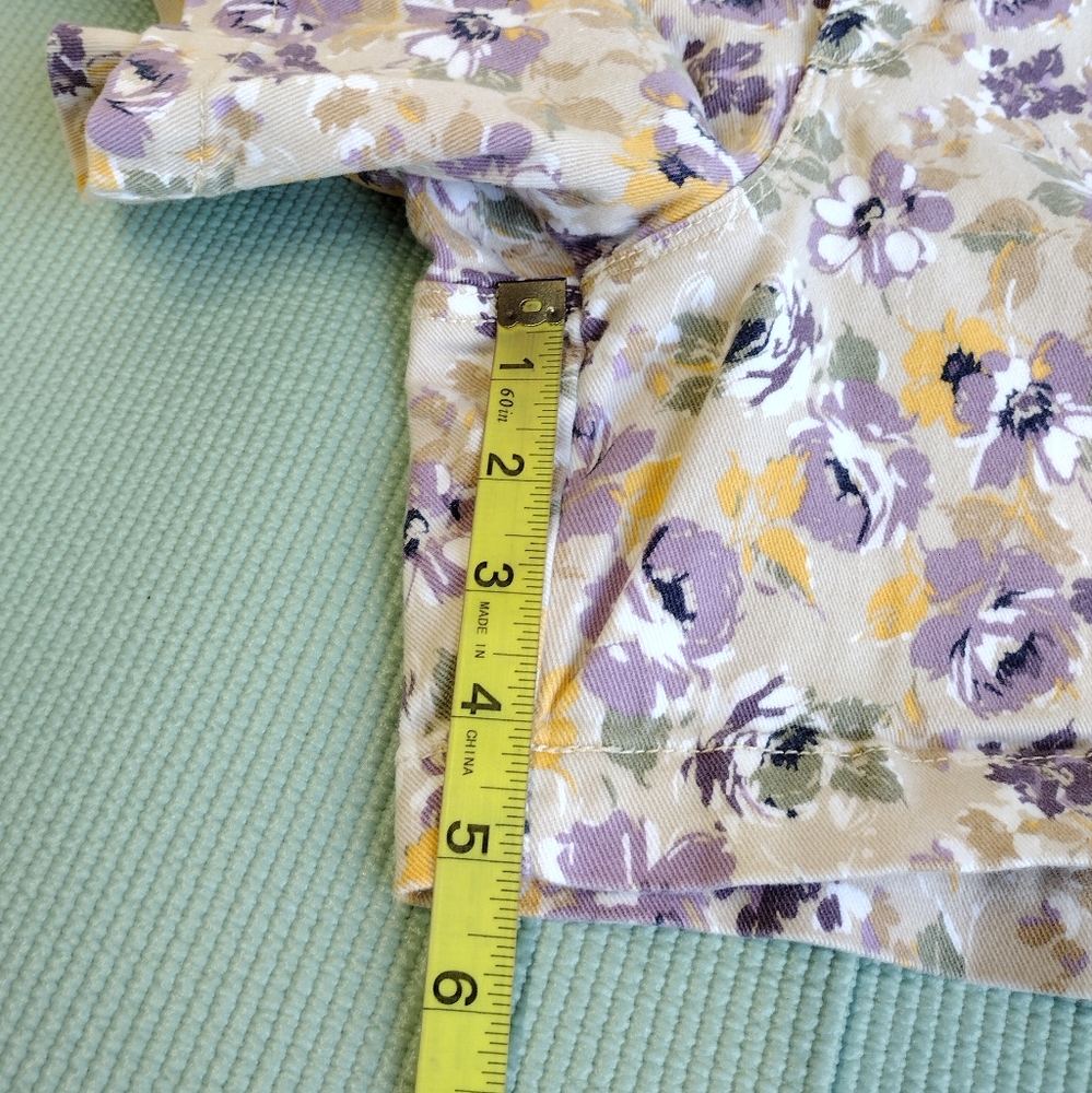Gloria Vanderbilt Denim Floral Stretch High Waist Shorts Size 14 - Picture 3 of 8